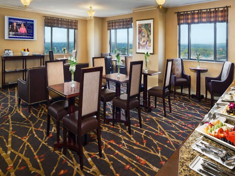 Sheraton Springfield Monarch Place Hotel Екстер'єр фото