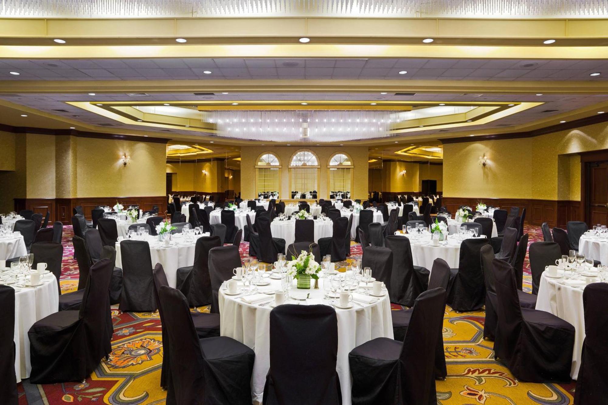 Sheraton Springfield Monarch Place Hotel Екстер'єр фото
